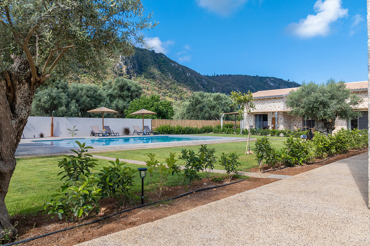 yannisretreat-landscape-05